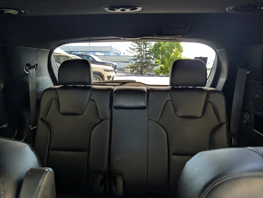 Used 2023 White Kia X-Line - - AWD - 3.8L V6 - 291 HP - 7 Passenger - Adaptive Cruise - Blind Spot & More! image 29