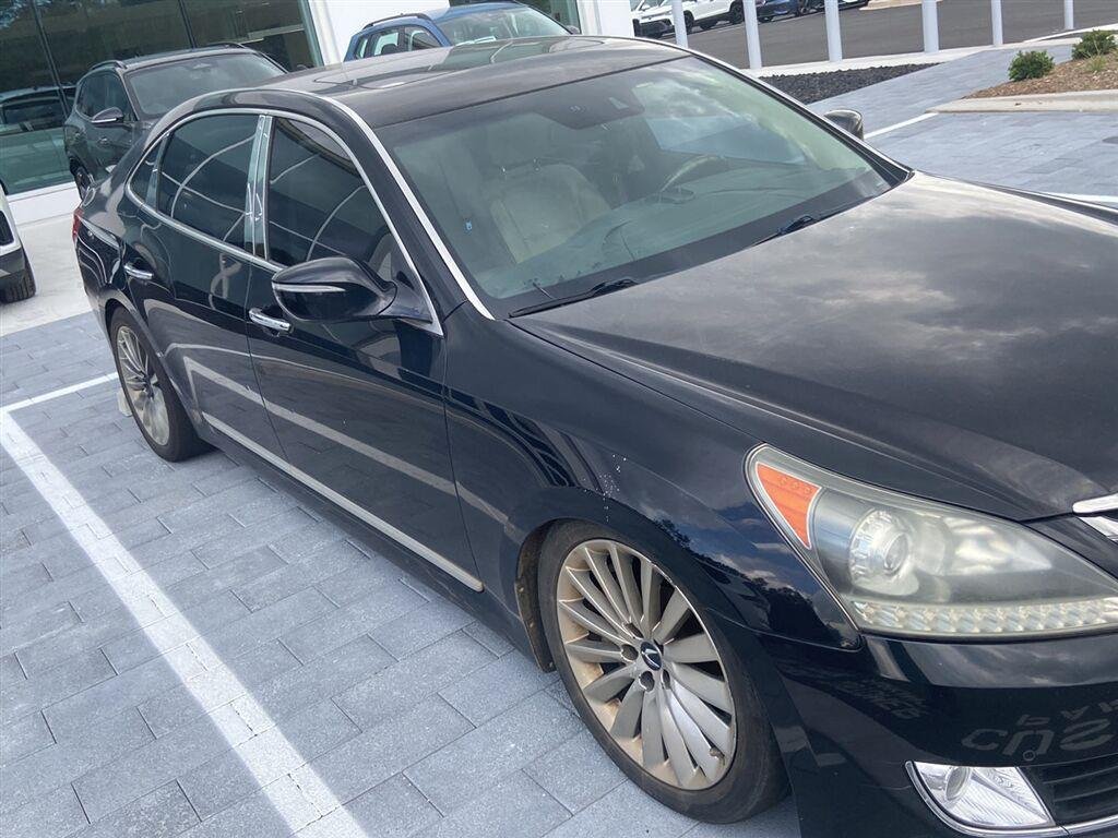 Used 2016 Caspian Black Hyundai Signature image 3