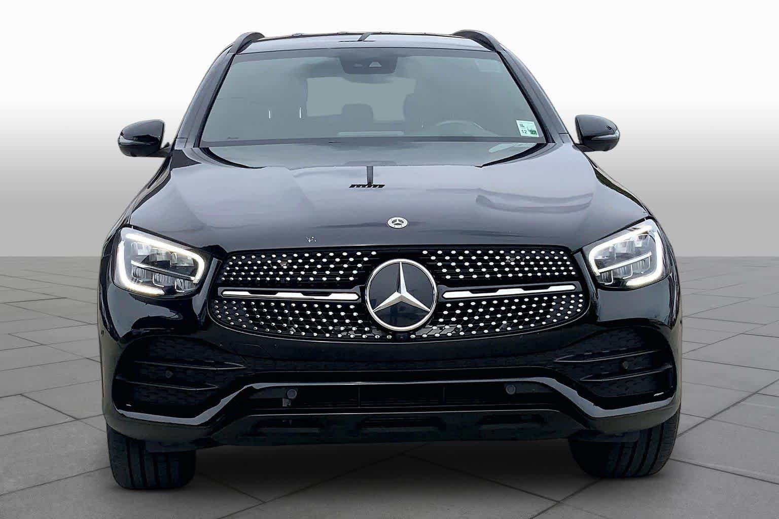 Certified Used 2022 Obsidian Black Metallic Mercedes-Benz GLC 300 image 4
