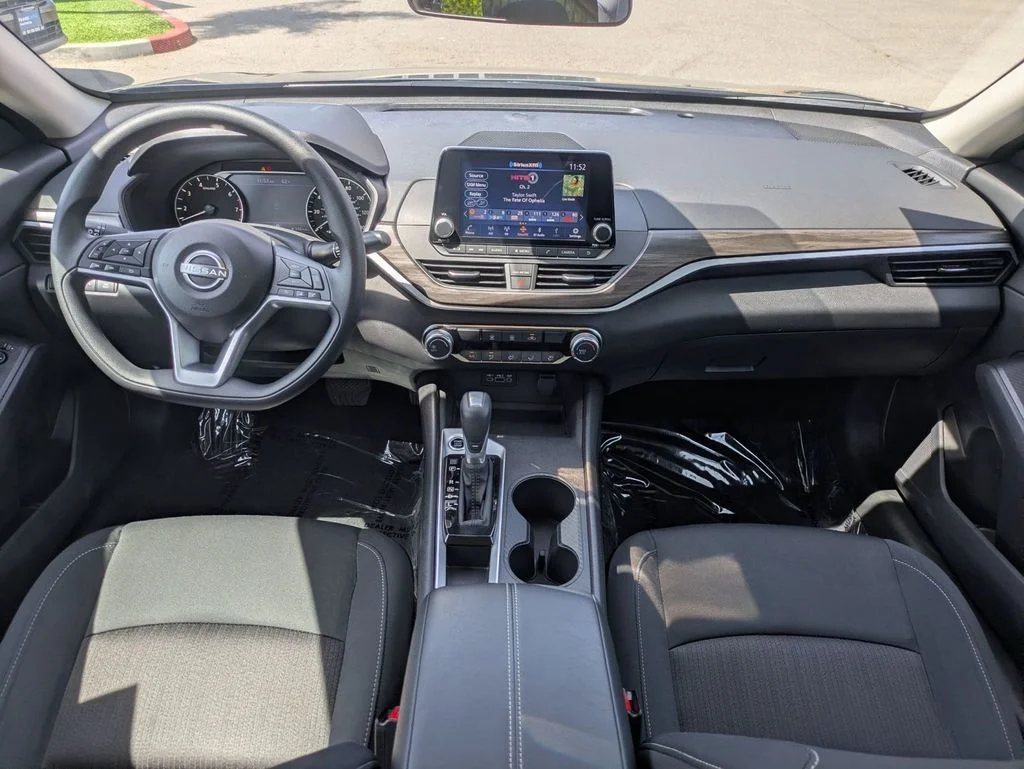 Used 2025 Gray Nissan 2.5 SV image 24