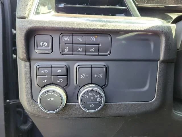 2025 Chevrolet Tahoe Premier - Photo 27