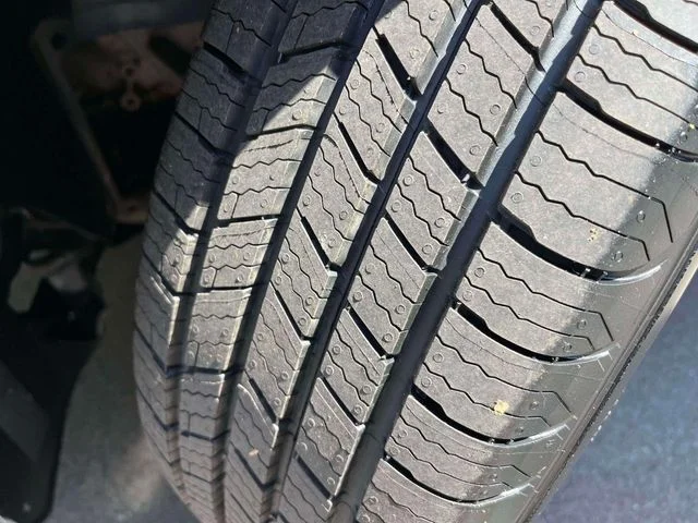 Used 2015 Black Honda LX image 12