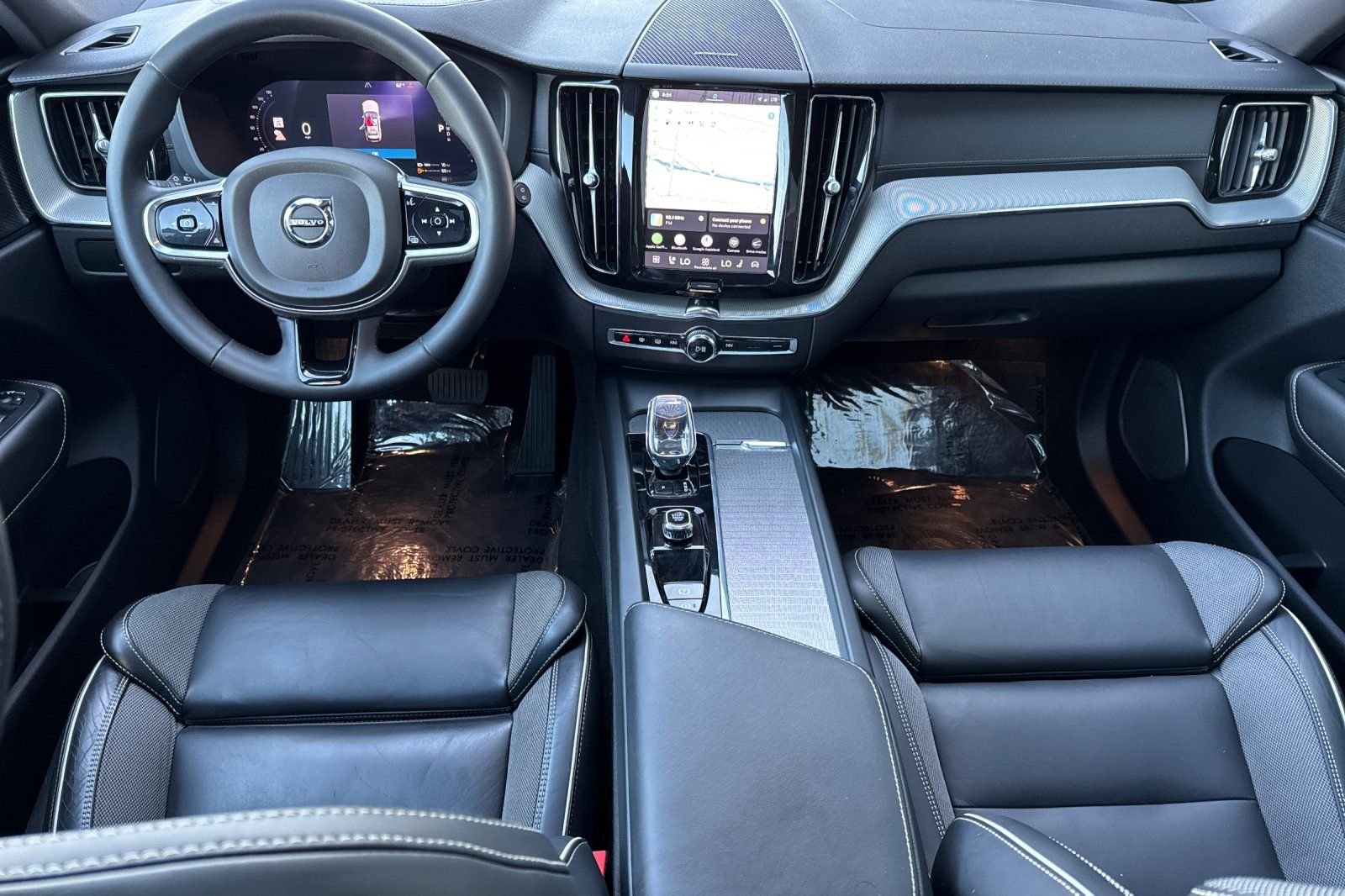 Used 2024 White Volvo Ultimate image 14