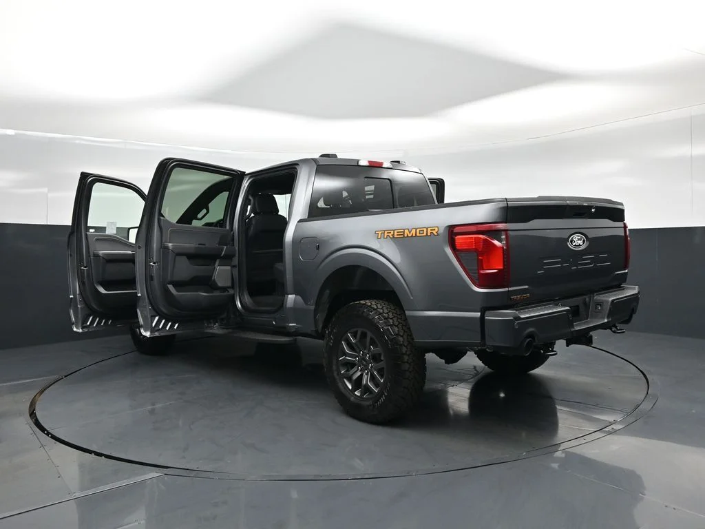 New 2026 Gray Ford Tremor image 34