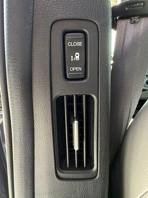 Used 2024 Blue Honda EX-L image 14