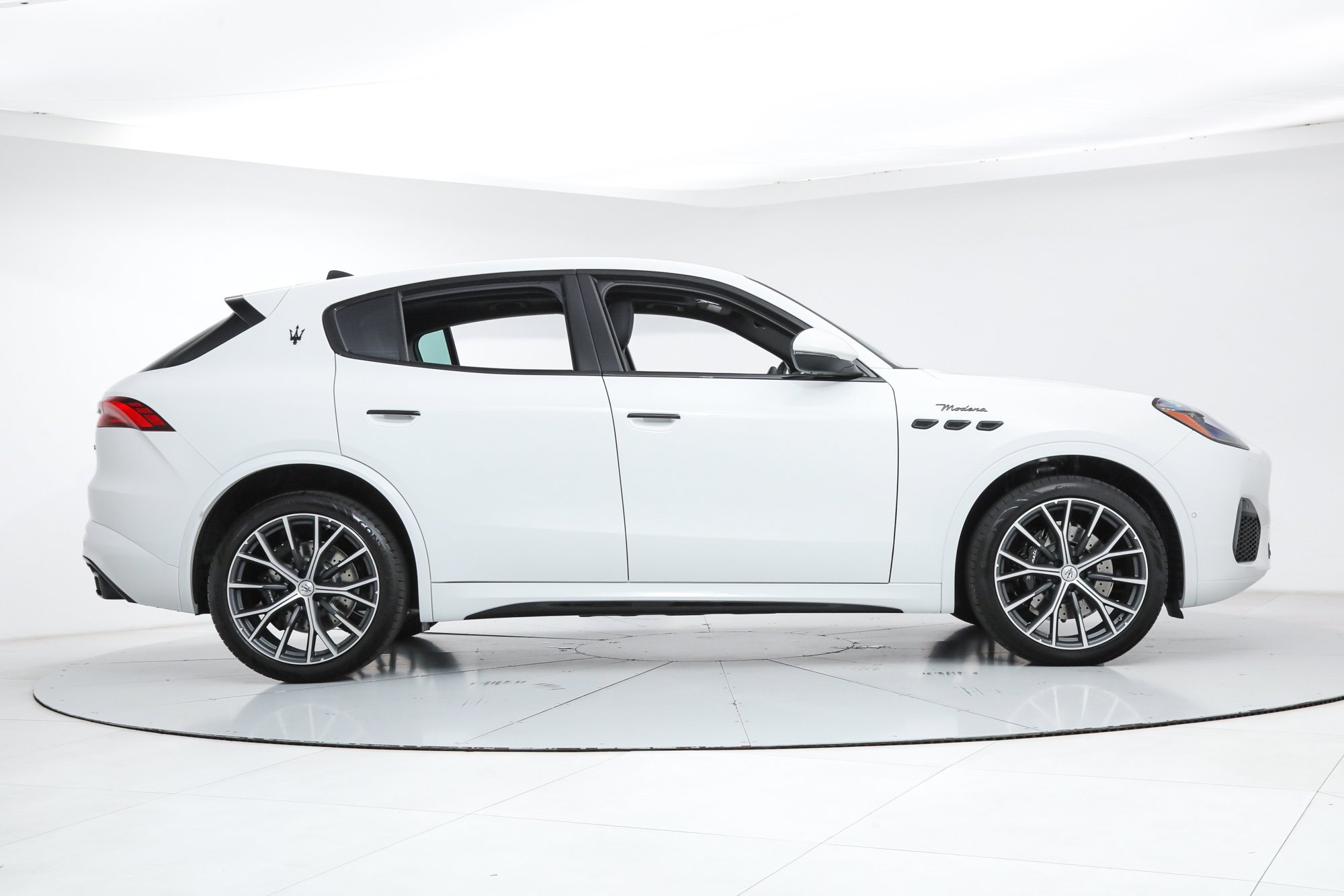 New 2026 White Maserati Modena image 6