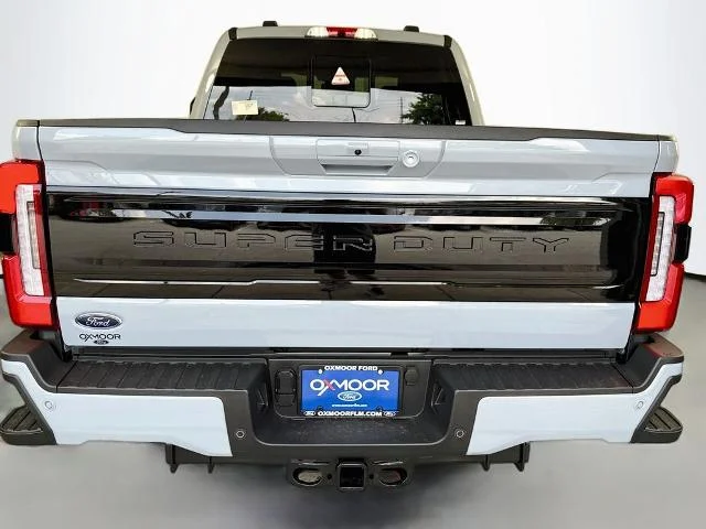 New 2026 Glacier Gray Metallic Tri-Coat Ford F-250® Platinum® image 40