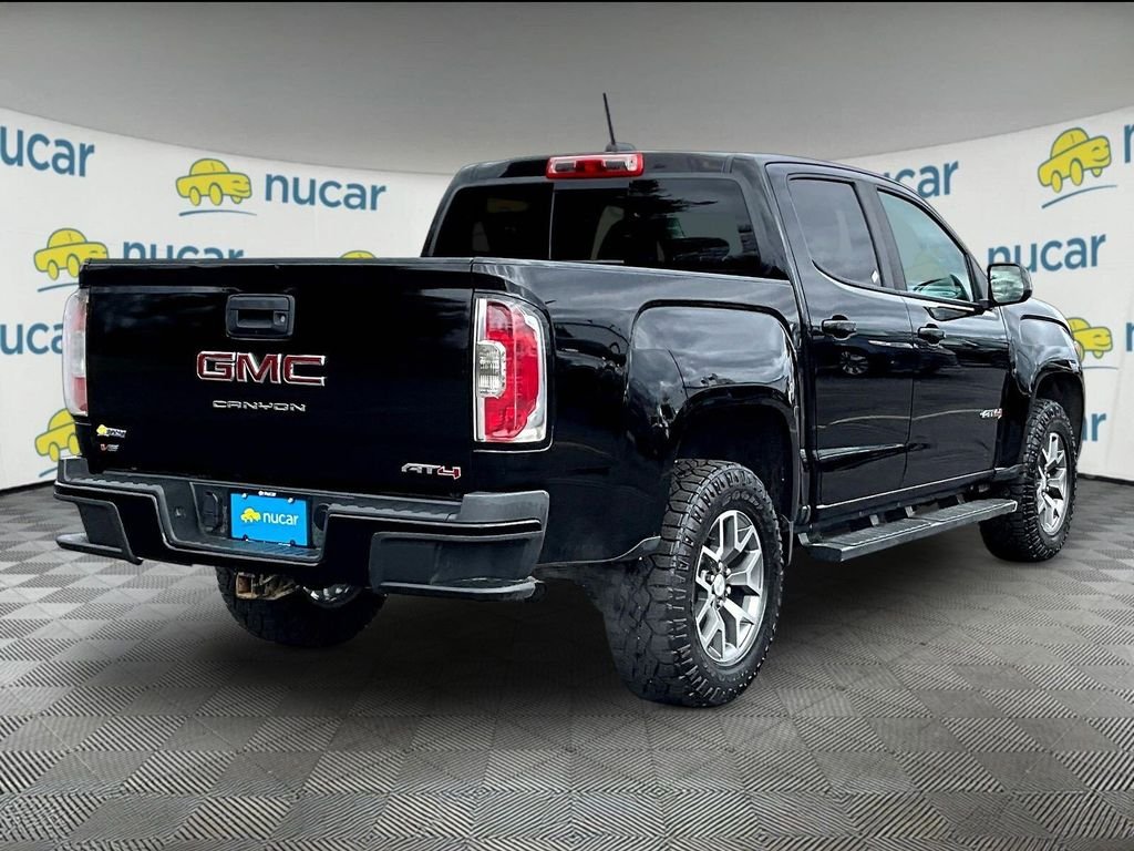 Used 2022 Black GMC AT4 w/Cloth image 6