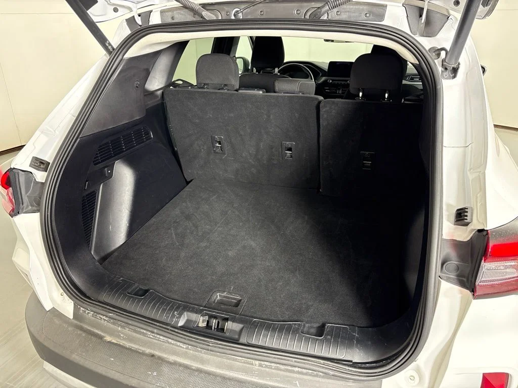 Used 2024 White Ford Active image 21