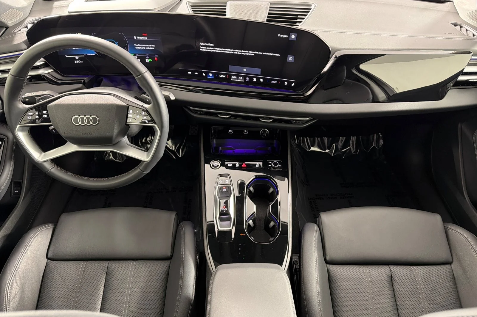Used 2025 Glacier White Metallic Audi Premium Plus 2.0 TFSI quattro image 12