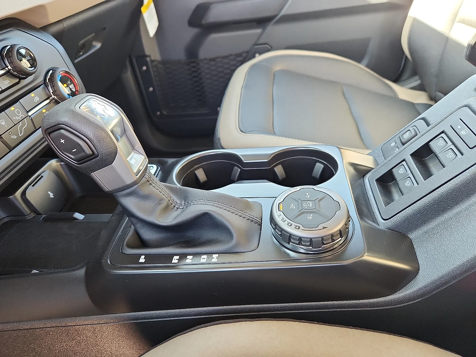 New 2026 Avalanche Gray Ford Big Bend image 25