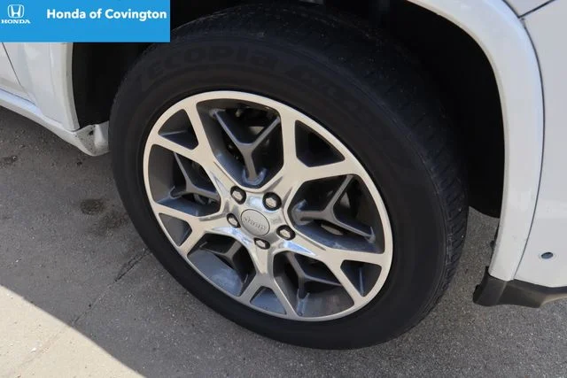 Used 2021 Ivory 3-Coat Jeep Overland image 4
