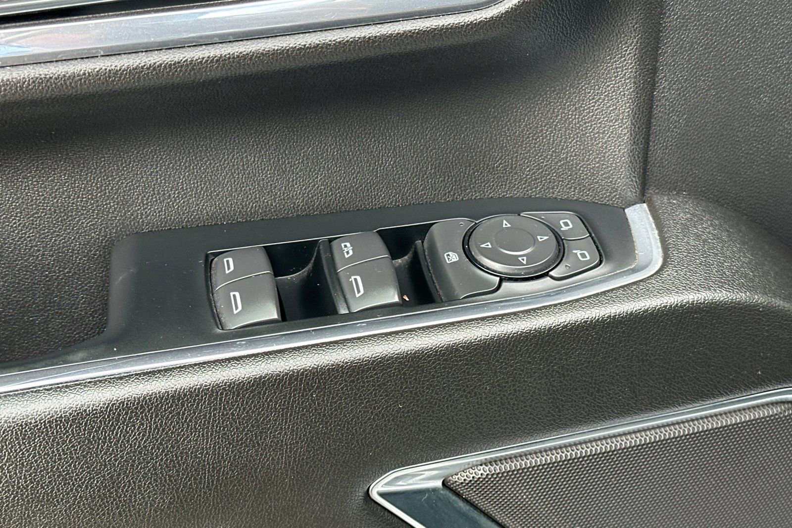 2024 Chevrolet Silverado 3500HD LT - Photo 12