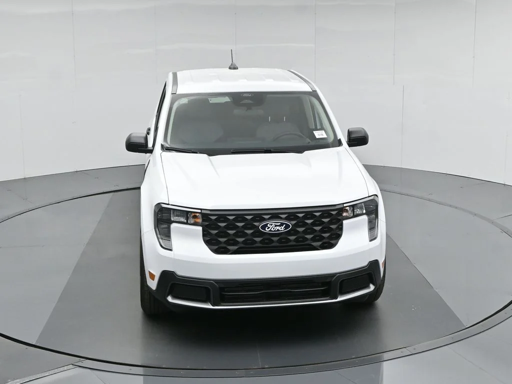 New 2026 Oxford White Ford XLT image 35