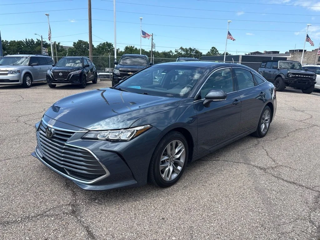 Certified Used 2022 Harbor Gray Metallic Toyota XLE image 3