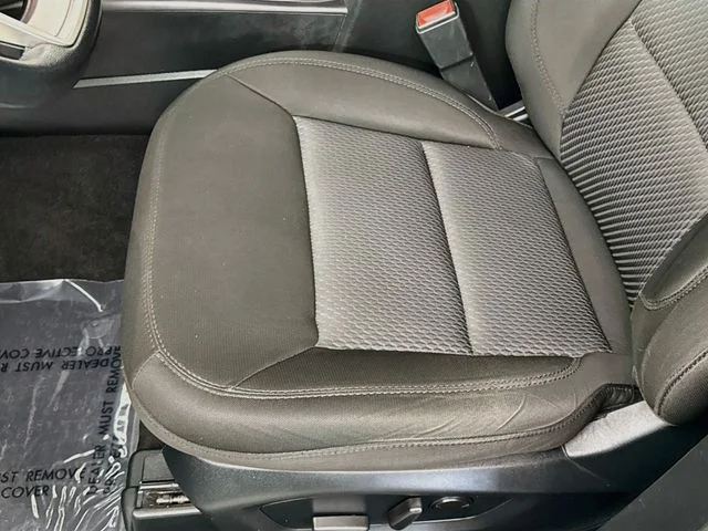 Used 2024 Silver Metallic Ford XLT image 19