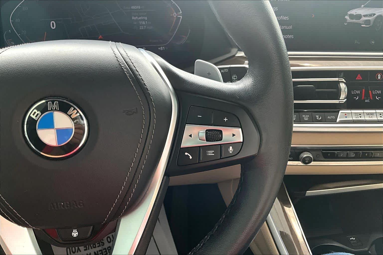 Used 2022 Mineral White Metallic BMW sDrive40i image 25