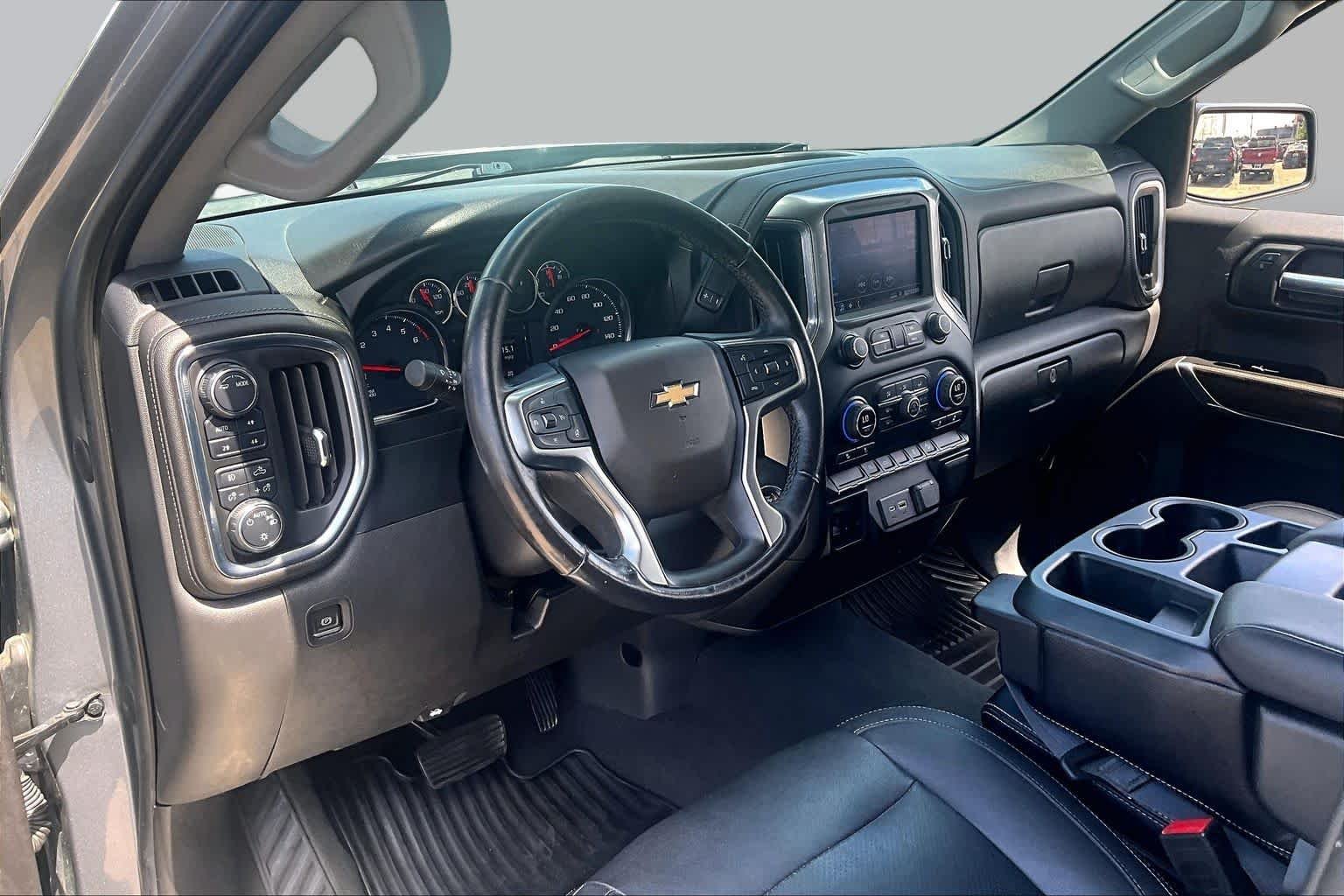 Used 2020 Satin Steel Metallic Chevrolet RST image 18