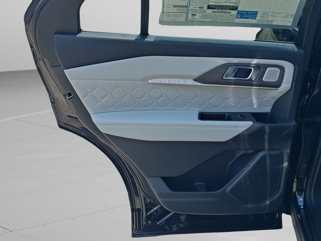 New 2026 Black Ford Platinum image 21