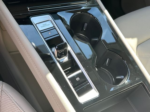 New 2026 Silver Volkswagen 2.0T SE w/Technology image 33