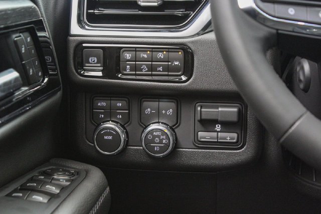 2027 GMC Yukon Denali - Photo 18