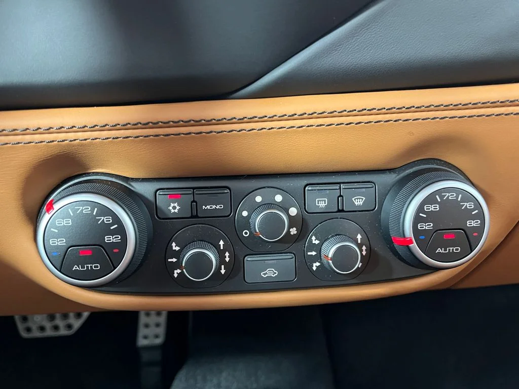 Used 2019 Red Ferrari Base image 29