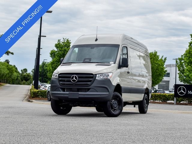 New 2026 Pebble Gray Mercedes-Benz Cargo 144 WB image 2