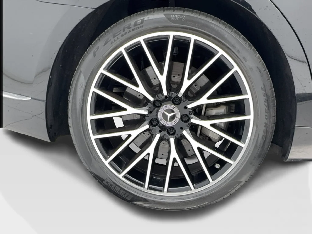 Used 2023 Black Mercedes-Benz S 580 image 19