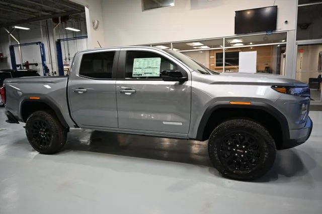 New 2026 Sterling Metallic GMC Elevation image 4