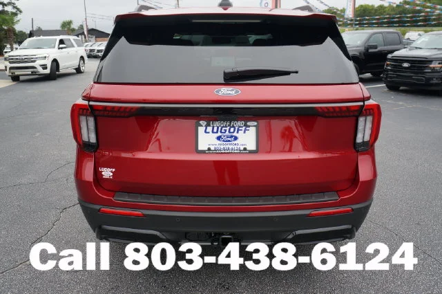New 2027 Ruby Red Metallic Tinted Clearcoat Ford ST-Line image 16