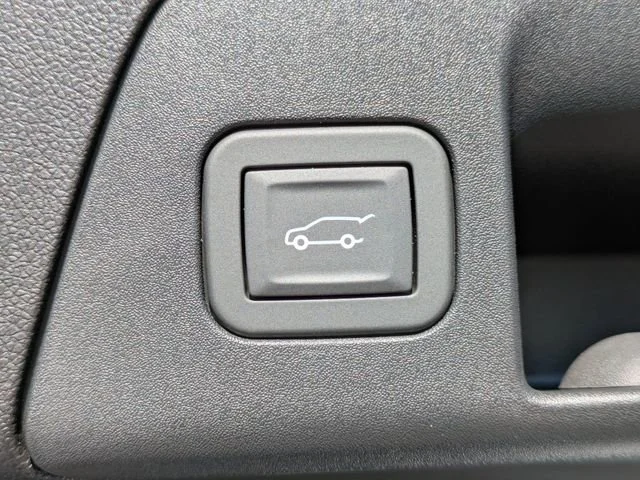 New 2026 Summit White Buick Preferred image 14