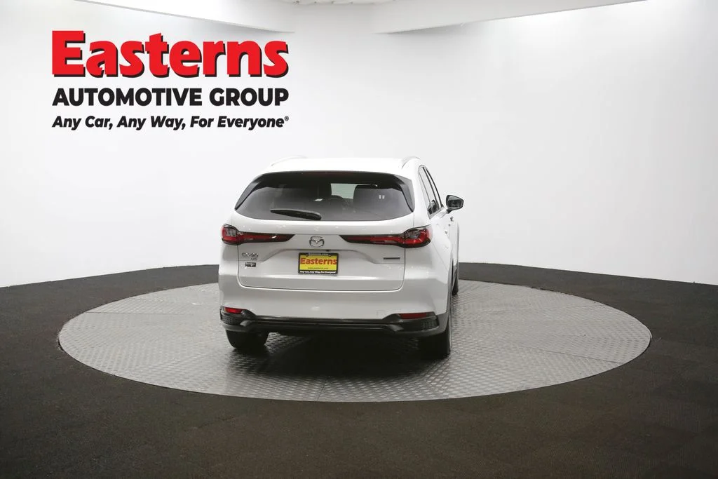 Used 2024 White Mazda Preferred image 41