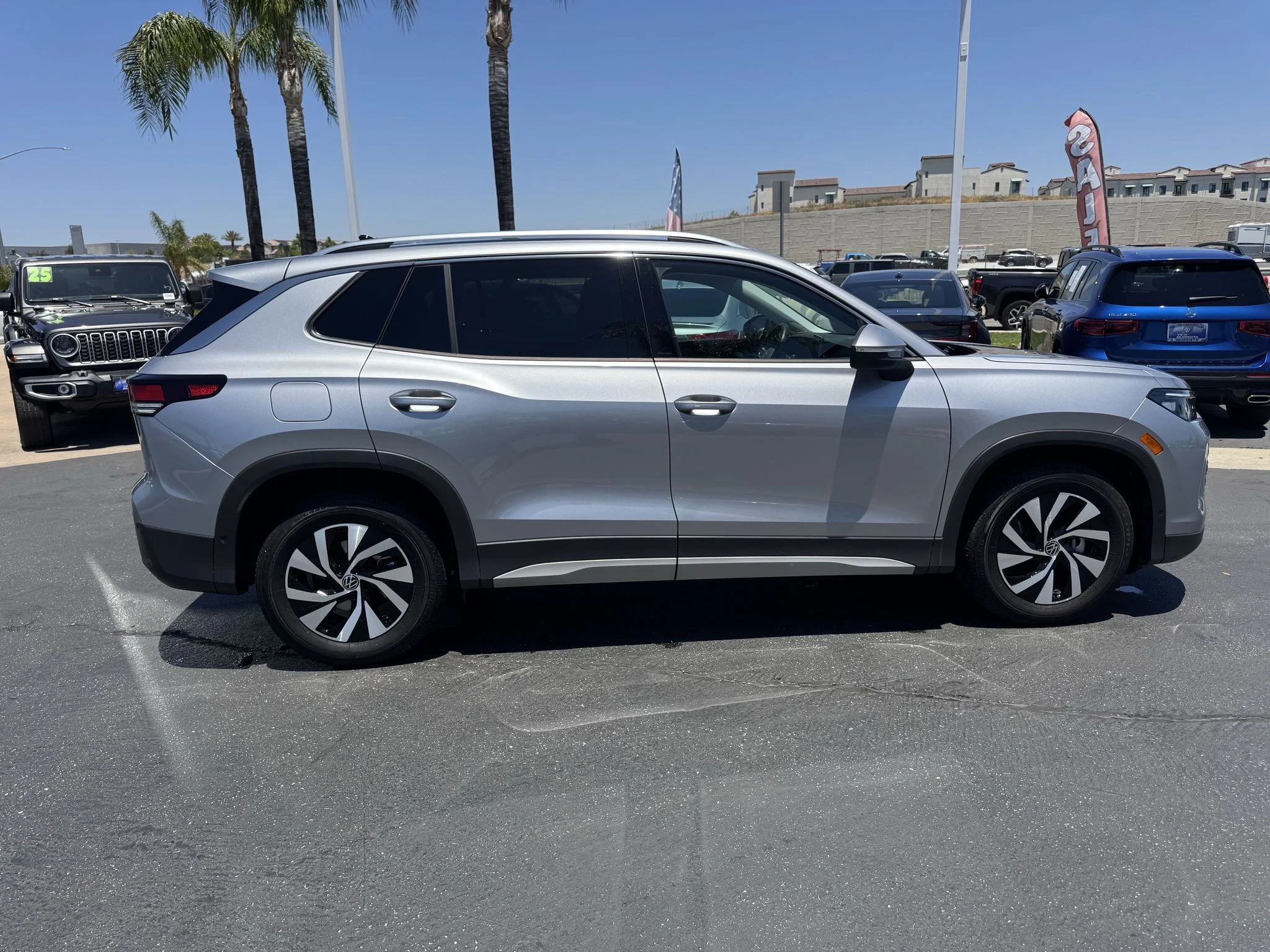 Certified Used 2025 Pyrite Silver Metallic Volkswagen S image 9