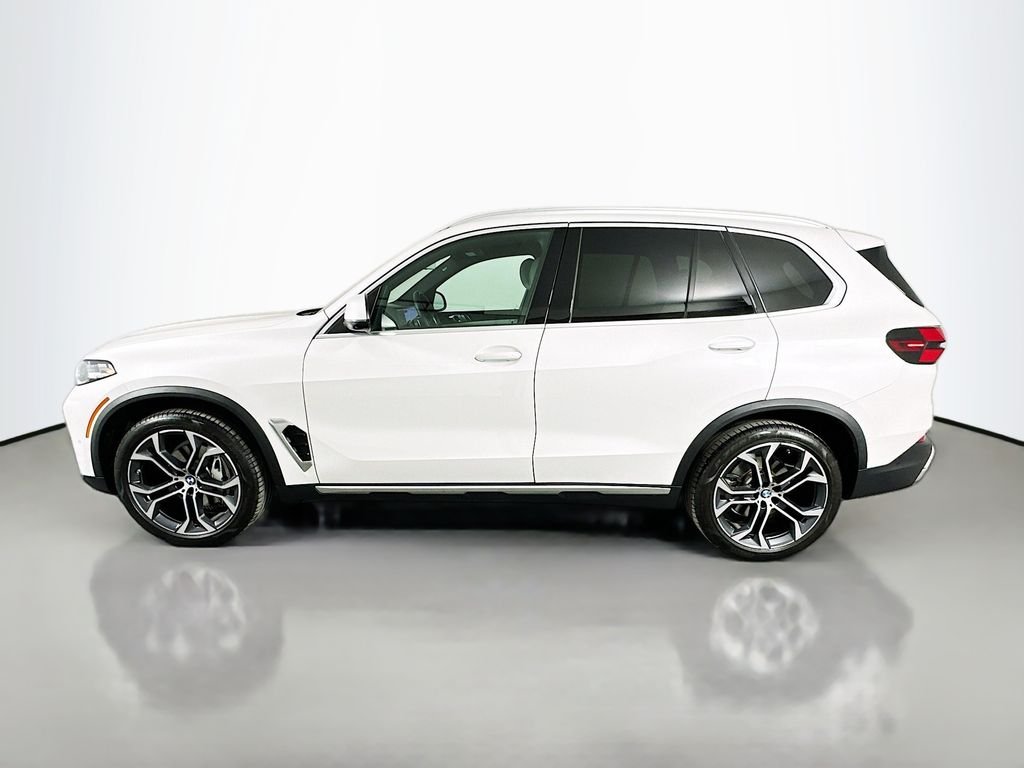 Certified Used 2024 Mineral White Metallic BMW xDrive40i image 8