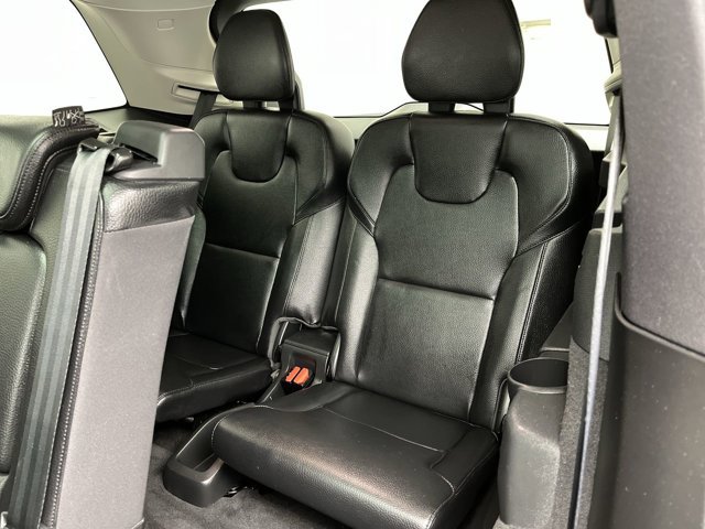 2022 Volvo XC90 Momentum - Photo 16