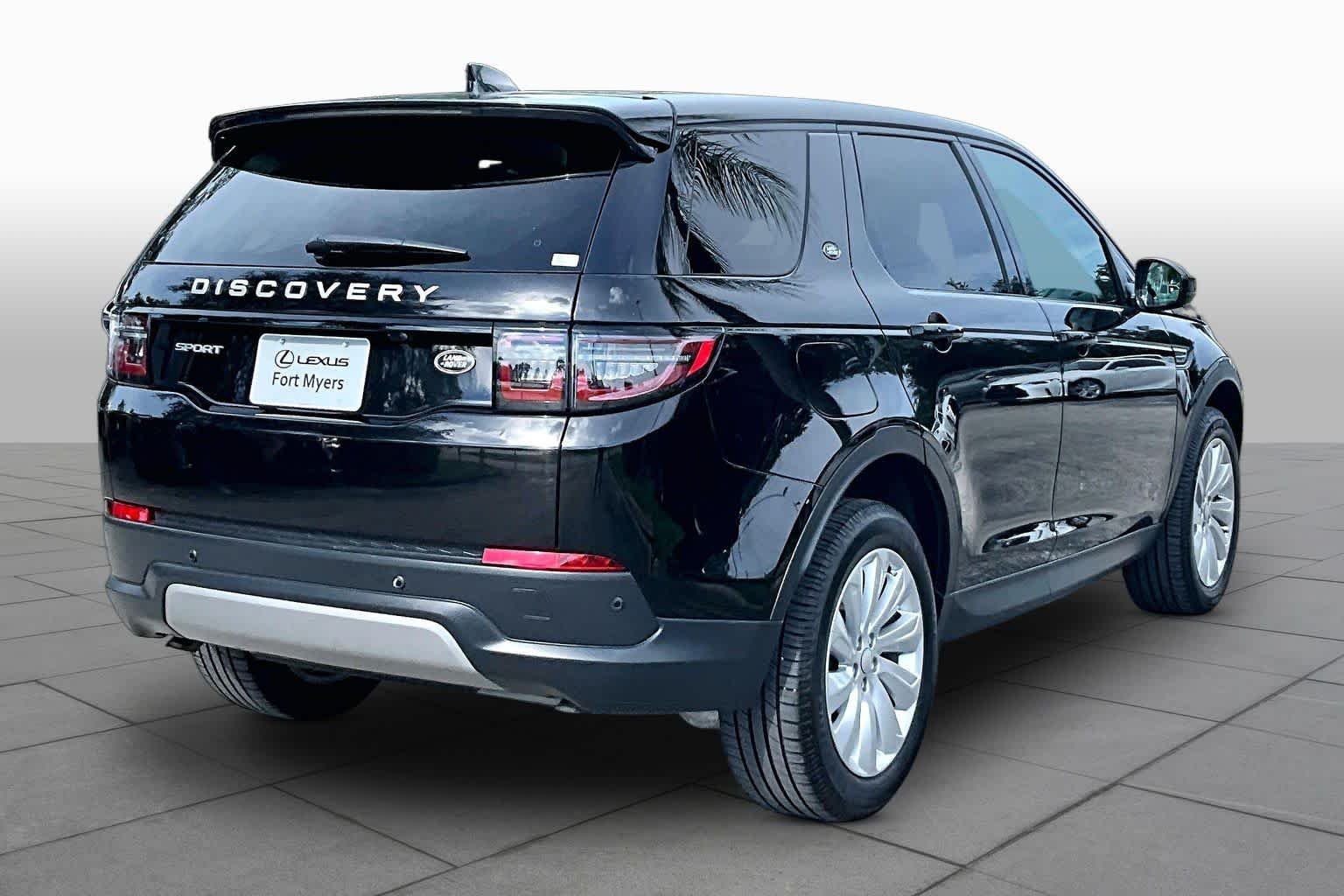 Used 2022  Land Rover S image 13