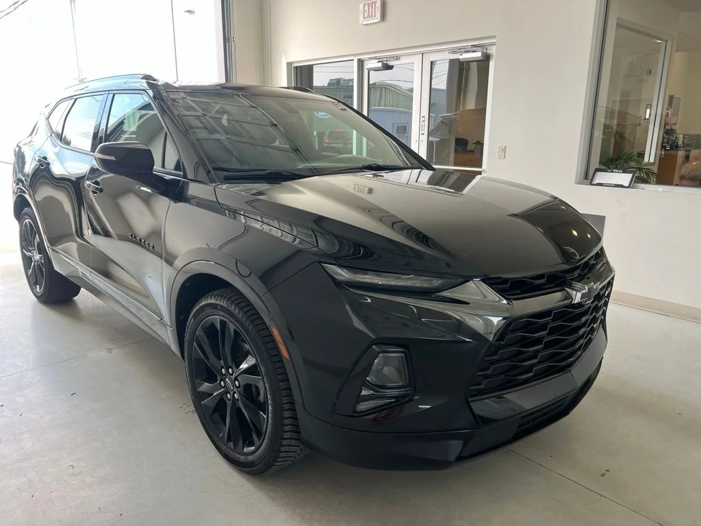 Used 2020 Black Chevrolet RS image 1