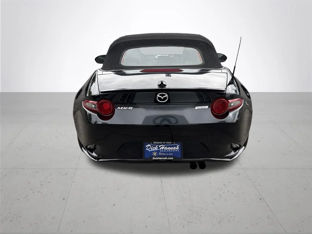 Used 2016 Black Mazda Club image 7