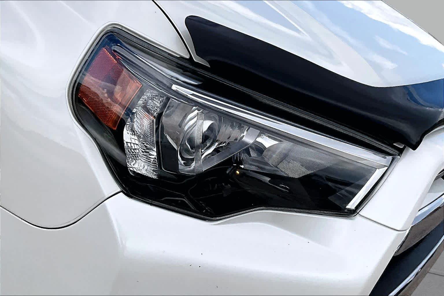 Used 2020 Blizzard Pearl Toyota Limited image 24