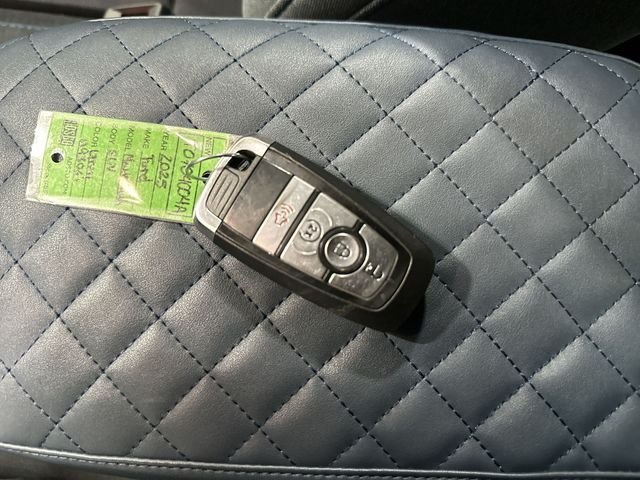 Used 2025 Gray Ford XLT image 33