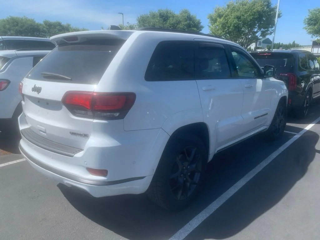 Used 2019 Bright White Clearcoat Jeep Limited X image 4
