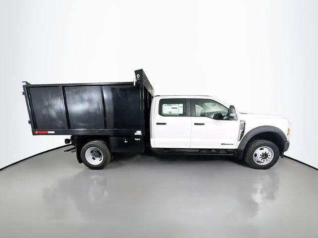 New 2025 Oxford White Ford XL image 8
