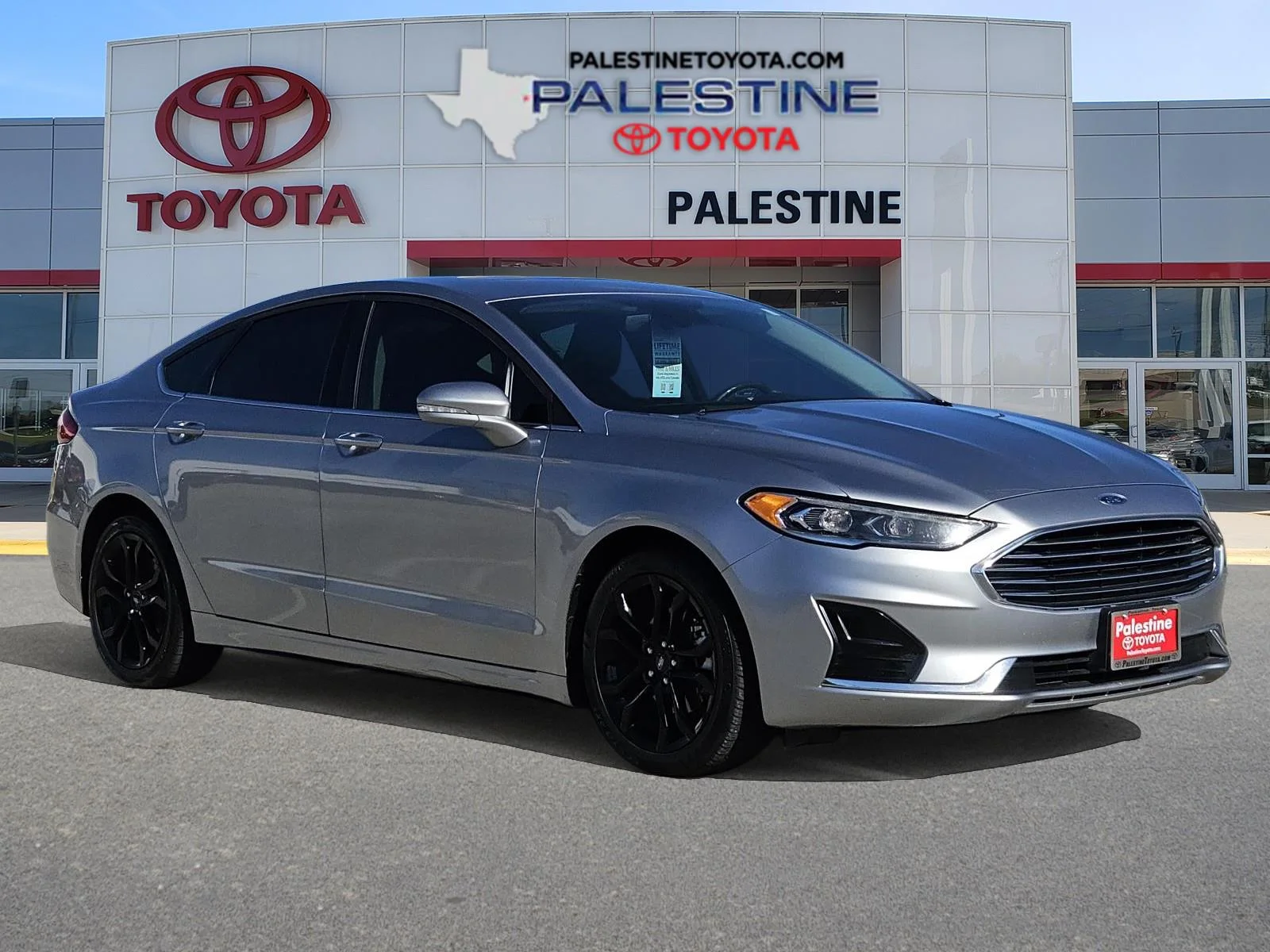 Used 2020 Iconic Silver Metallic Ford SEL FWD image 1