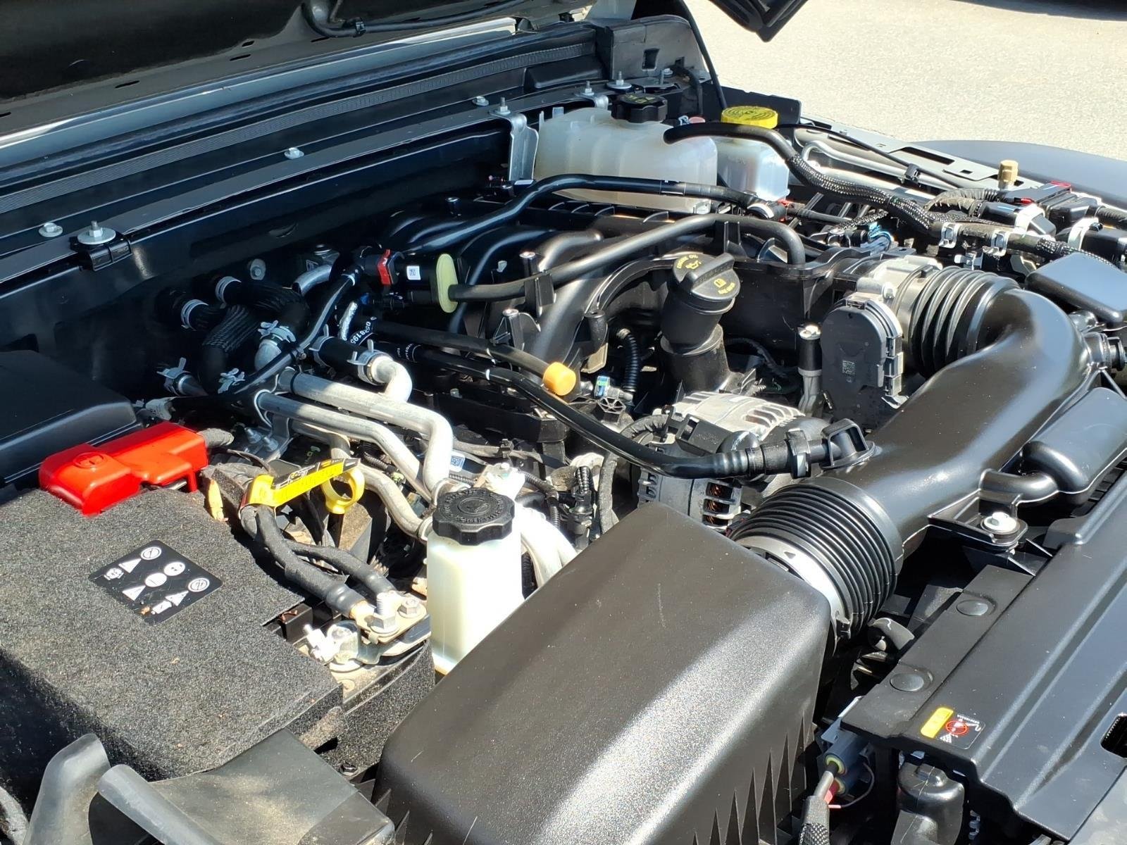 Used 2022 Sting-Gray Clearcoat Jeep Mojave image 30