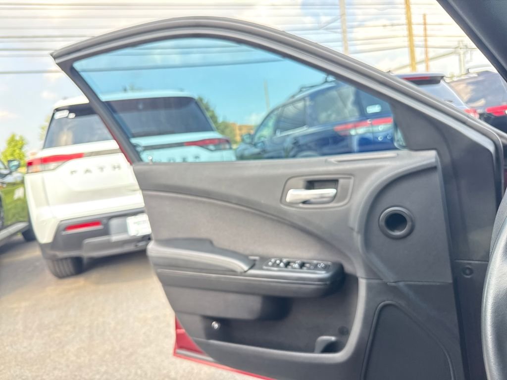 Used 2018 Red Dodge SXT image 12