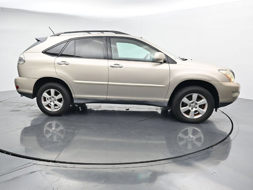Used 2008  Lexus 350 image 9