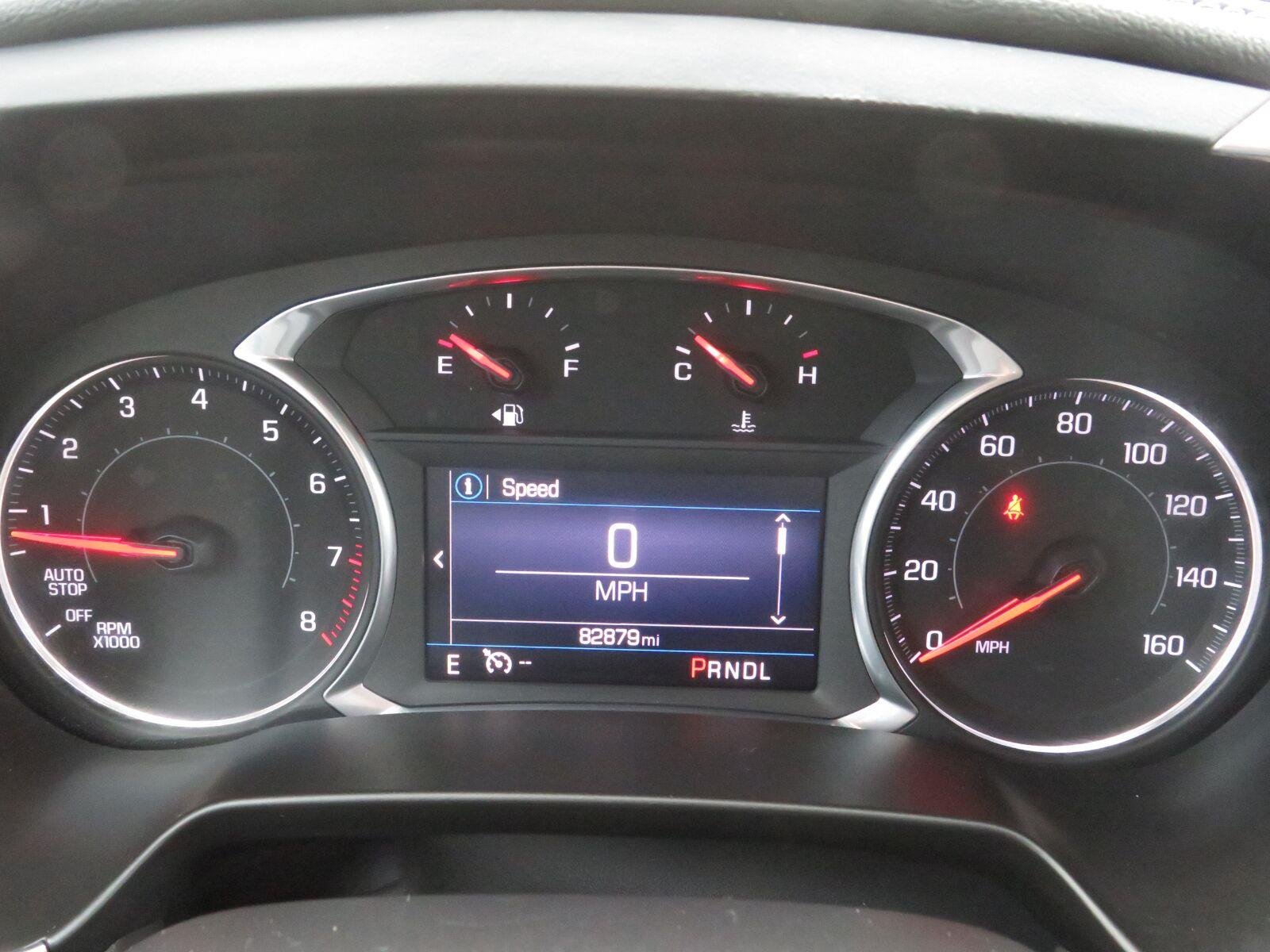 Used 2019 Summit White Chevrolet  image 22