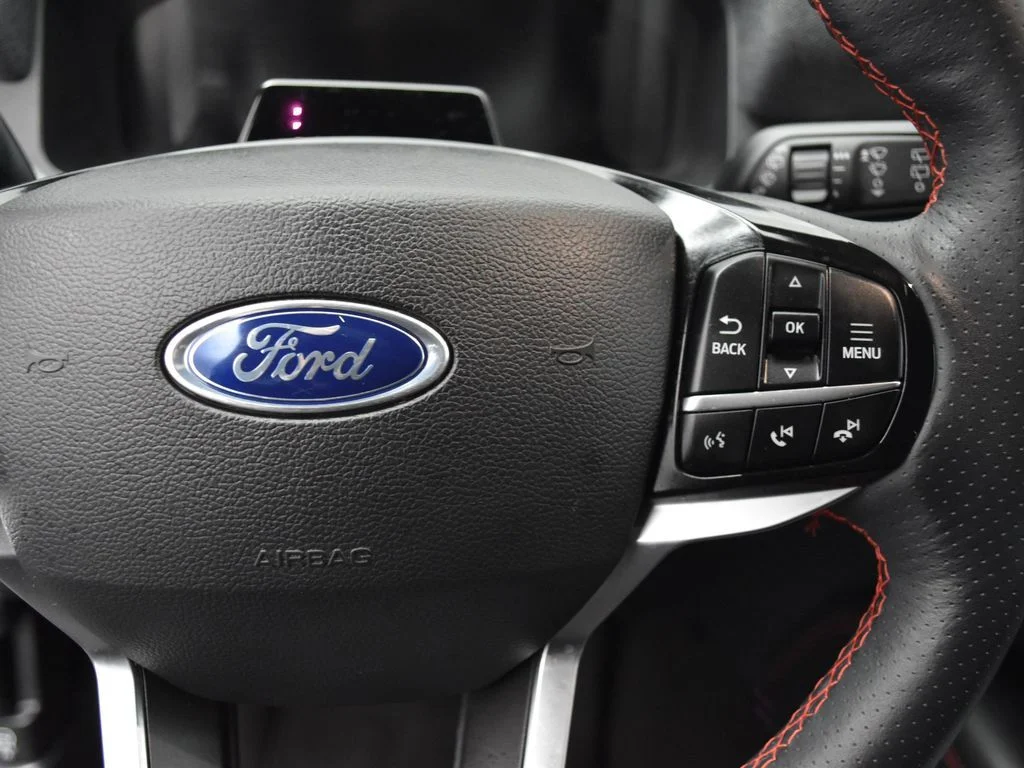 Certified Used 2025 Gray Metallic Ford ST-Line image 19