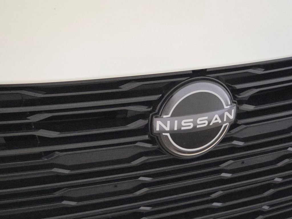 Used 2023 White Nissan 2.5 SL image 14