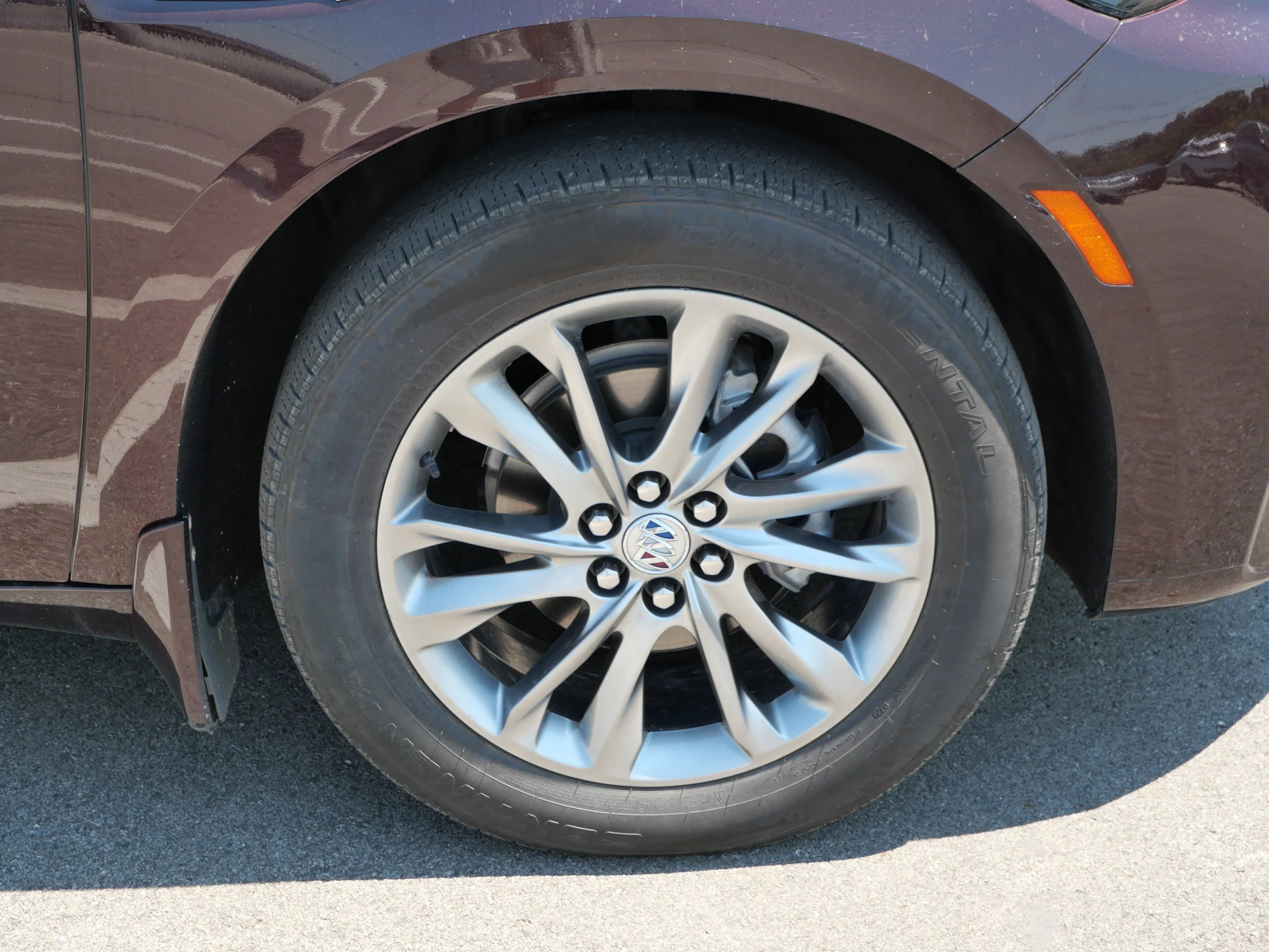 Used 2023 Rich Garnet Metallic Buick Avenir image 15